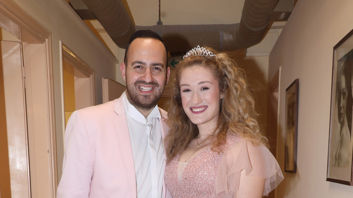 Μαυρίκιος Μαυρικίου – Ιλάειρα Ζήση: Ντυμένοι στα ροζ στο baby shower για την κόρη τους! 