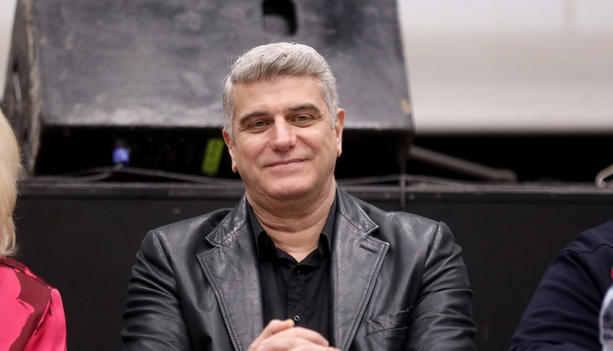 Βλαδίμηρος Κυριακίδης για τη σειρά «Μην αρχίζεις τη μουρμούρα»: «Είχαμε αποφασίσει να πάμε και 12η χρονιά αλλά…»