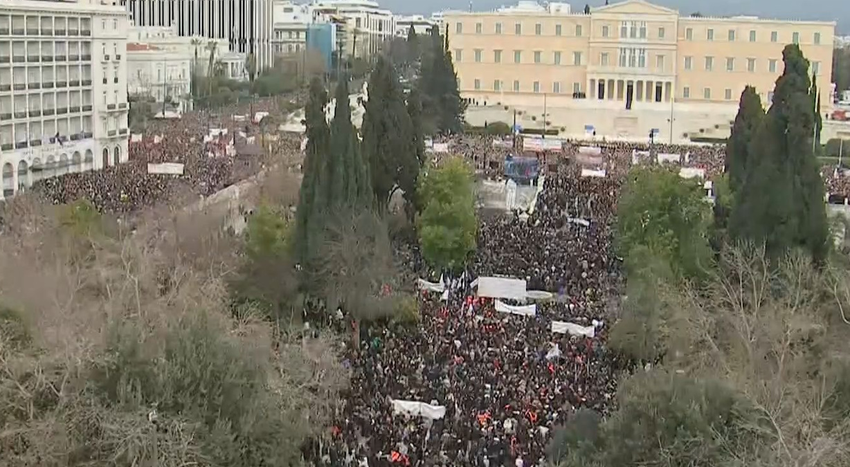 2 χρόνια από την τραγωδία στα Τέμπη – Όλη η Ελλάδα στους δρόμους